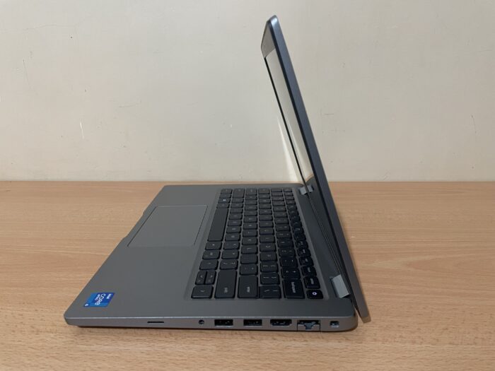 Dell Latitude 5420 - Image 3