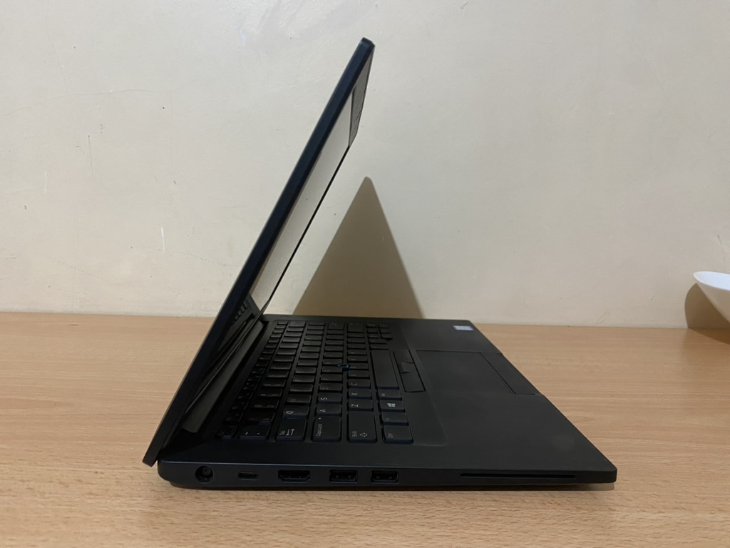 Dell Latitude 7490 - Image 5