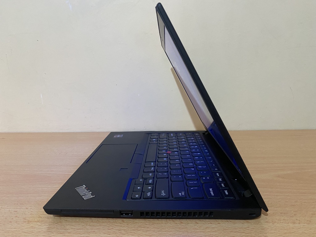 Lenovo ThinkPad T14 Gen 1 - Image 4