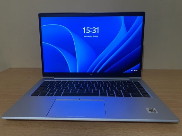 HP EliteBook 840 G7 front view