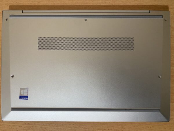 HP EliteBook 840 base panel