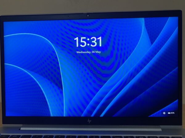 HP EliteBook 840 G7 screen